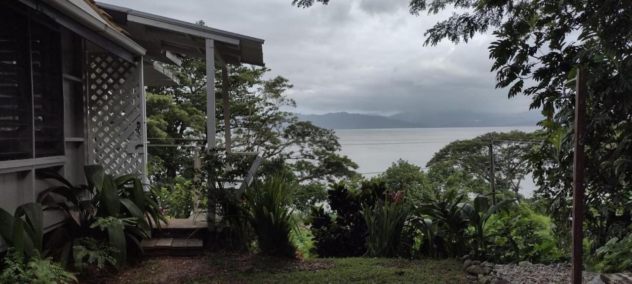 Gingerbread Cottage And Studio Fiji Savusavu Exterior photo